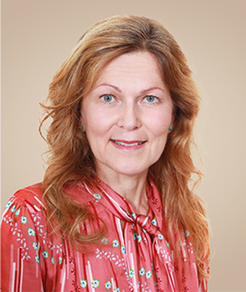 Psykologi ja psykoterapeutti Saana Hirvas Eiran sairaalassa, erityisosaaminen perhe- ja pariterapia.